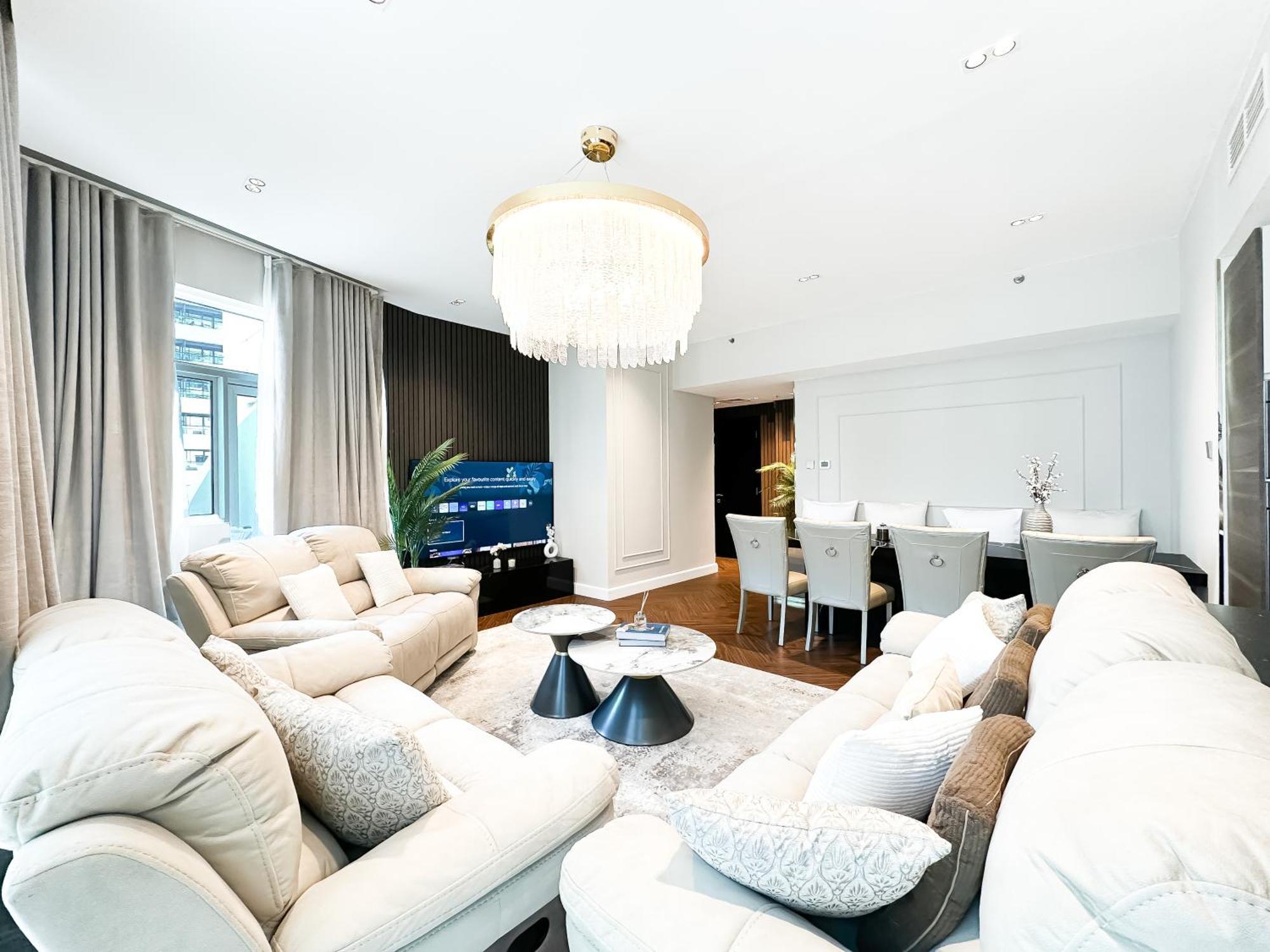 Apartment 3-bdr Marina Gem W Stunning Yacht Bay Views