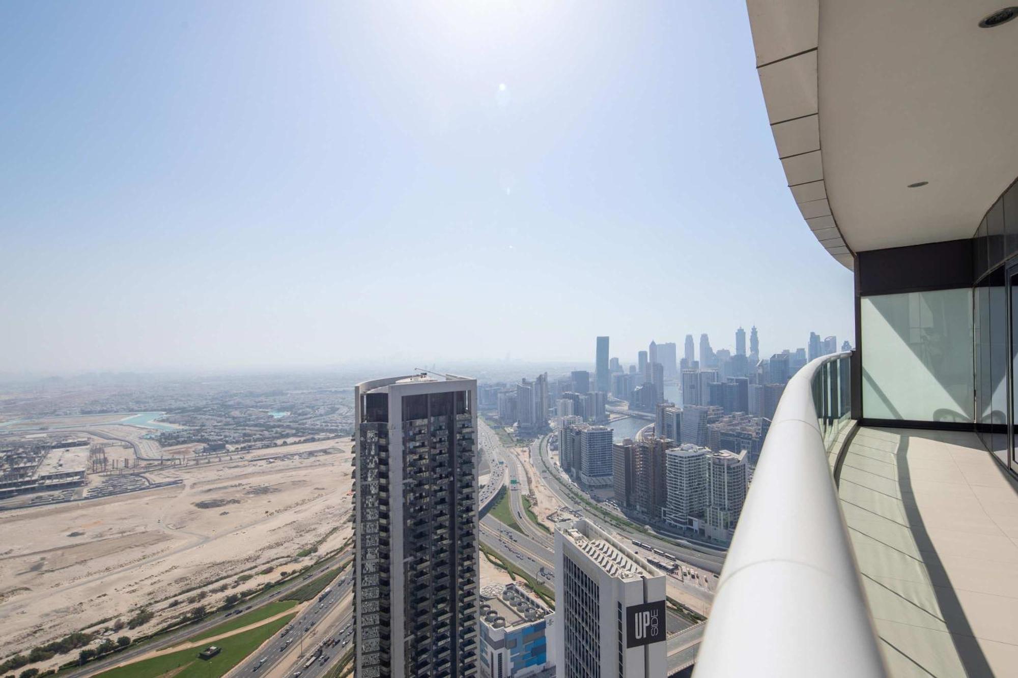 Frank Porter - Damac Paramount Dubai