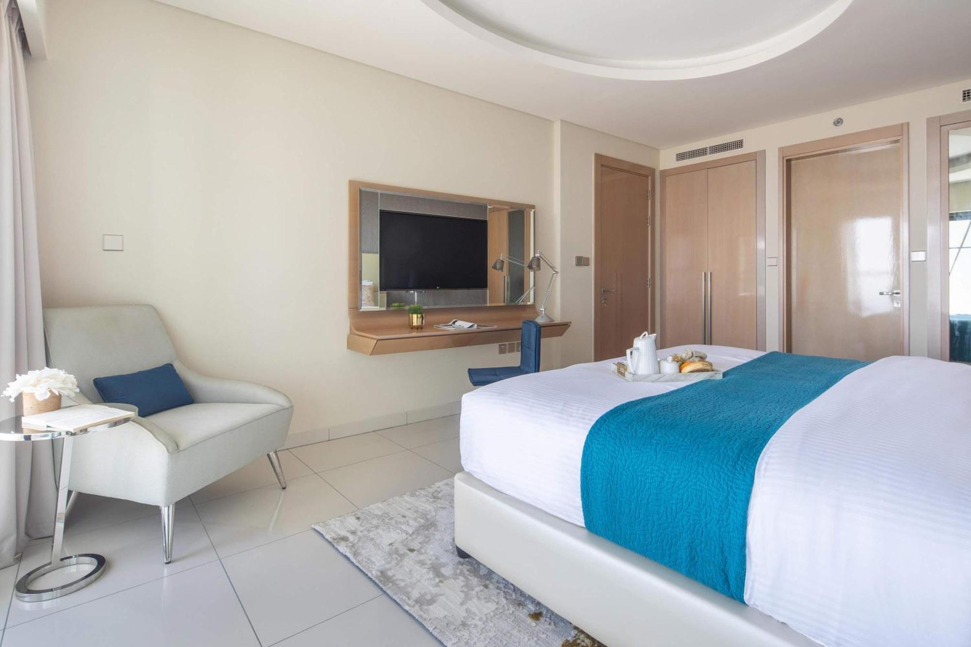 Frank Porter - Damac Paramount Dubai