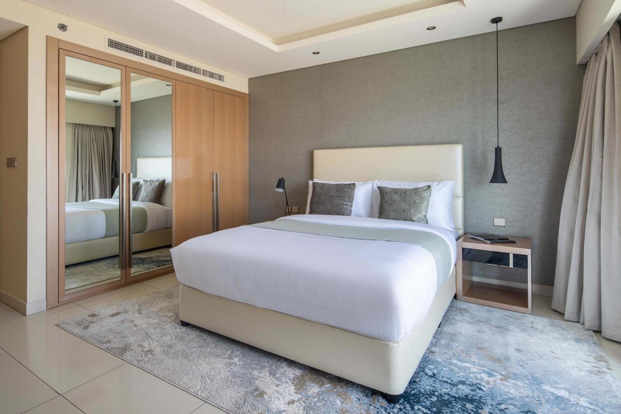 Frank Porter - Damac Paramount
