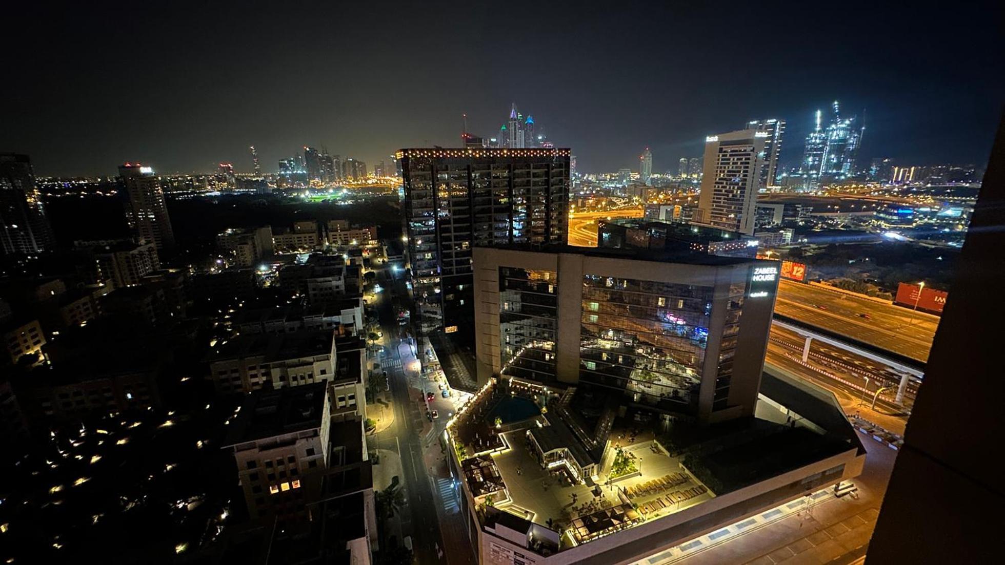 Horizon View Partition In Barsha Heights Near Metro Homestay
