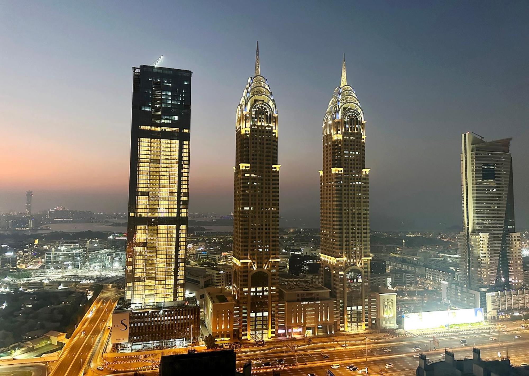 Horizon View Partition In Barsha Heights Near Metro Homestay Dubai