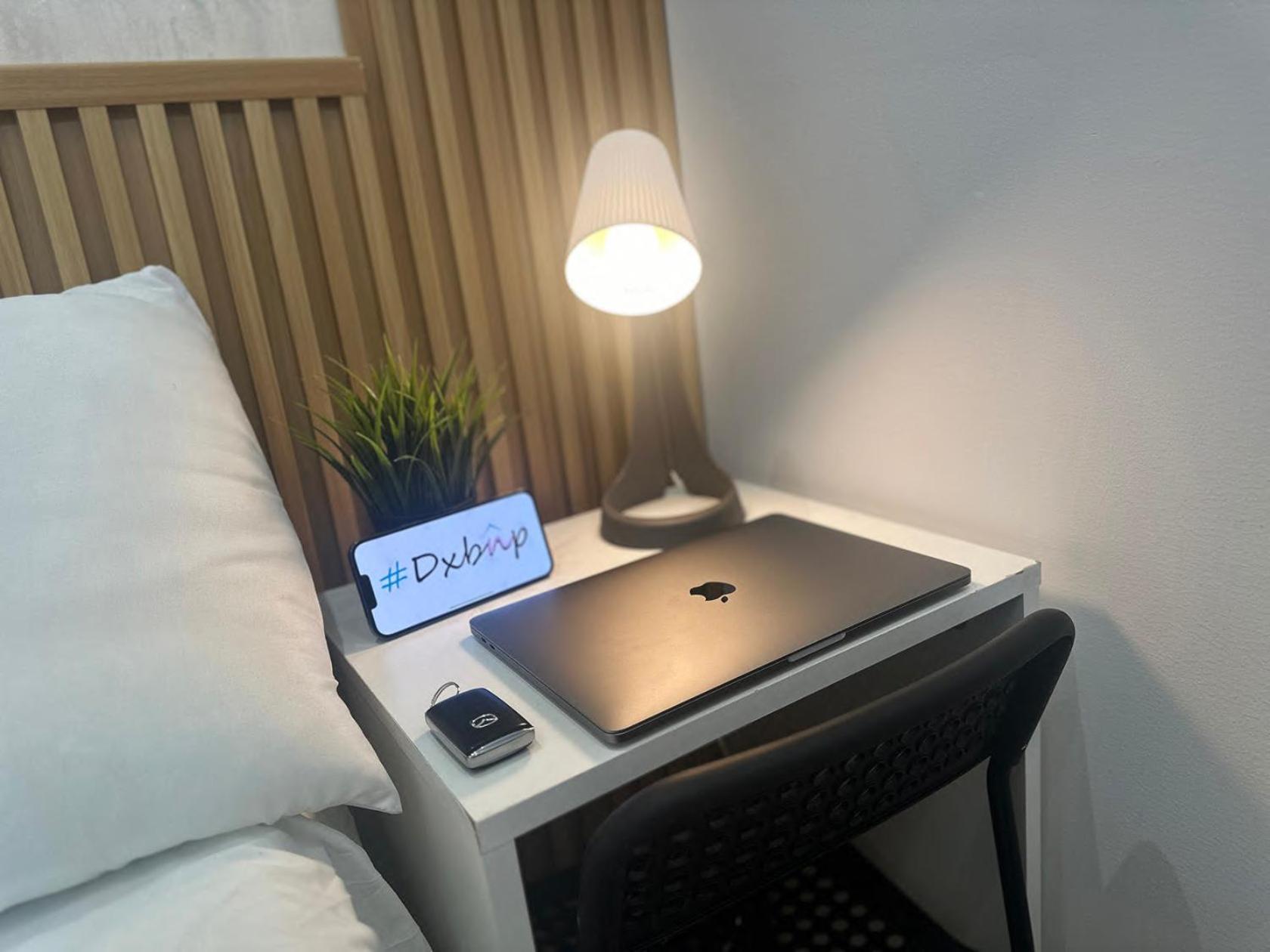 Homestay Quiet Partition In Tecom Barsha Heights *