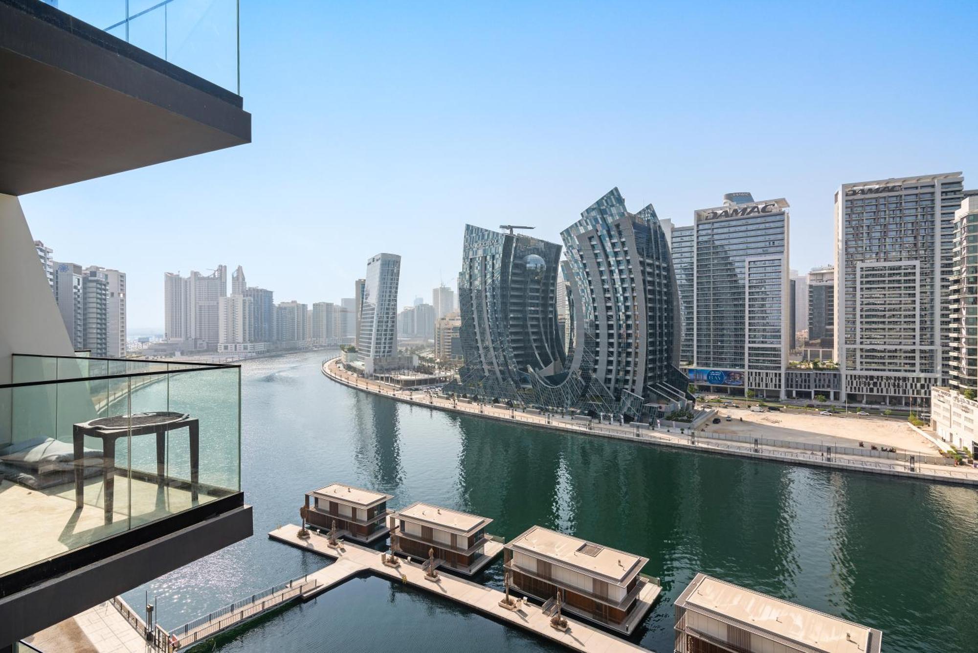 Apartment Furnished Binghatti Canal - Burj Khalifa View, Dubai