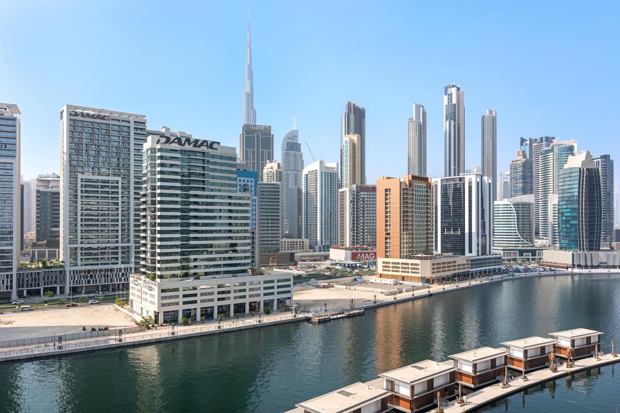 Apartment Furnished Binghatti Canal - Burj Khalifa View,