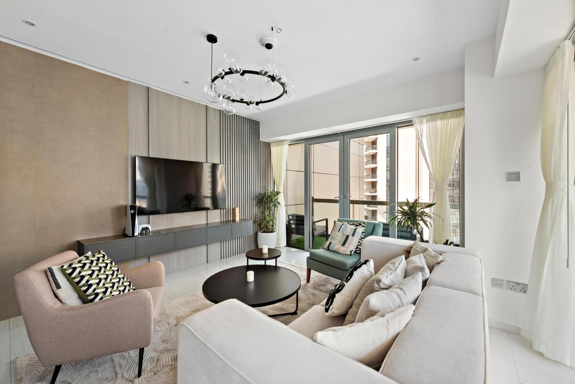 Apartment First Class 2br With Full Boulevard View *