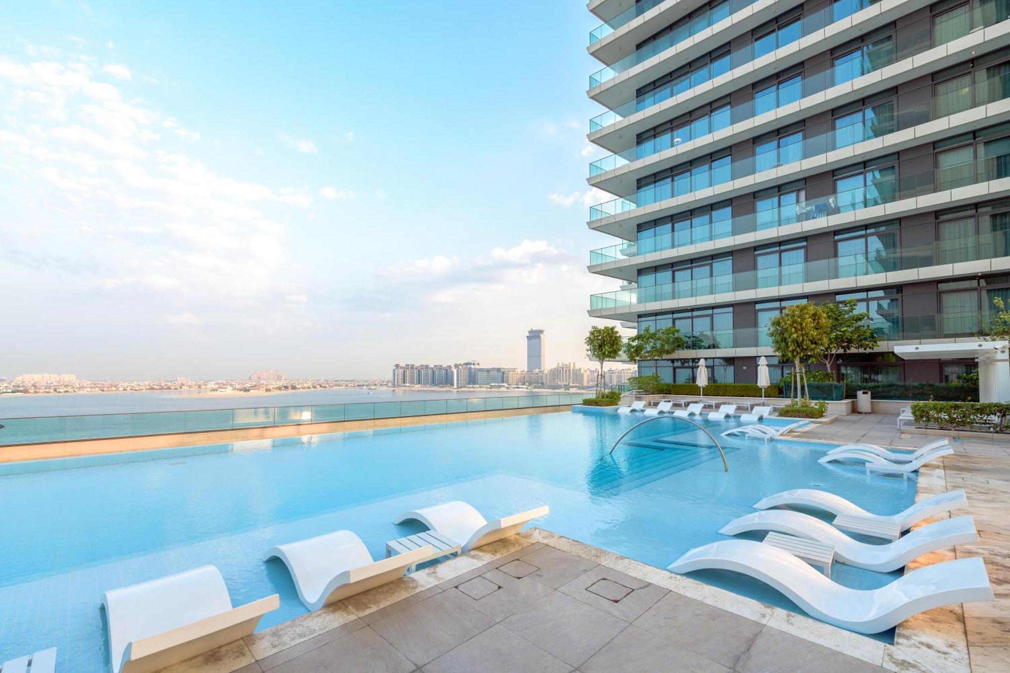 Opulent & Chic - 1 Bedroom - Beachfront Dubai