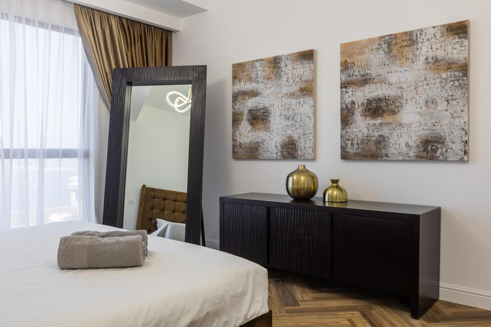 Jbr Amwaj-4 3bdr Apartment *
