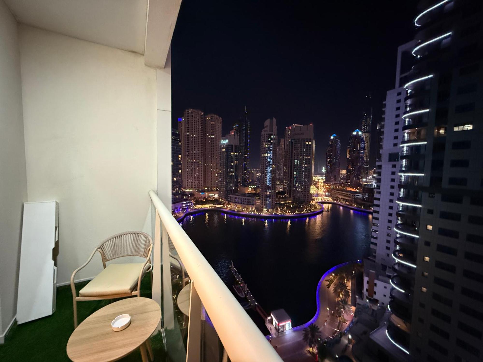 Livincci- Luxury Living Apartment Dubai