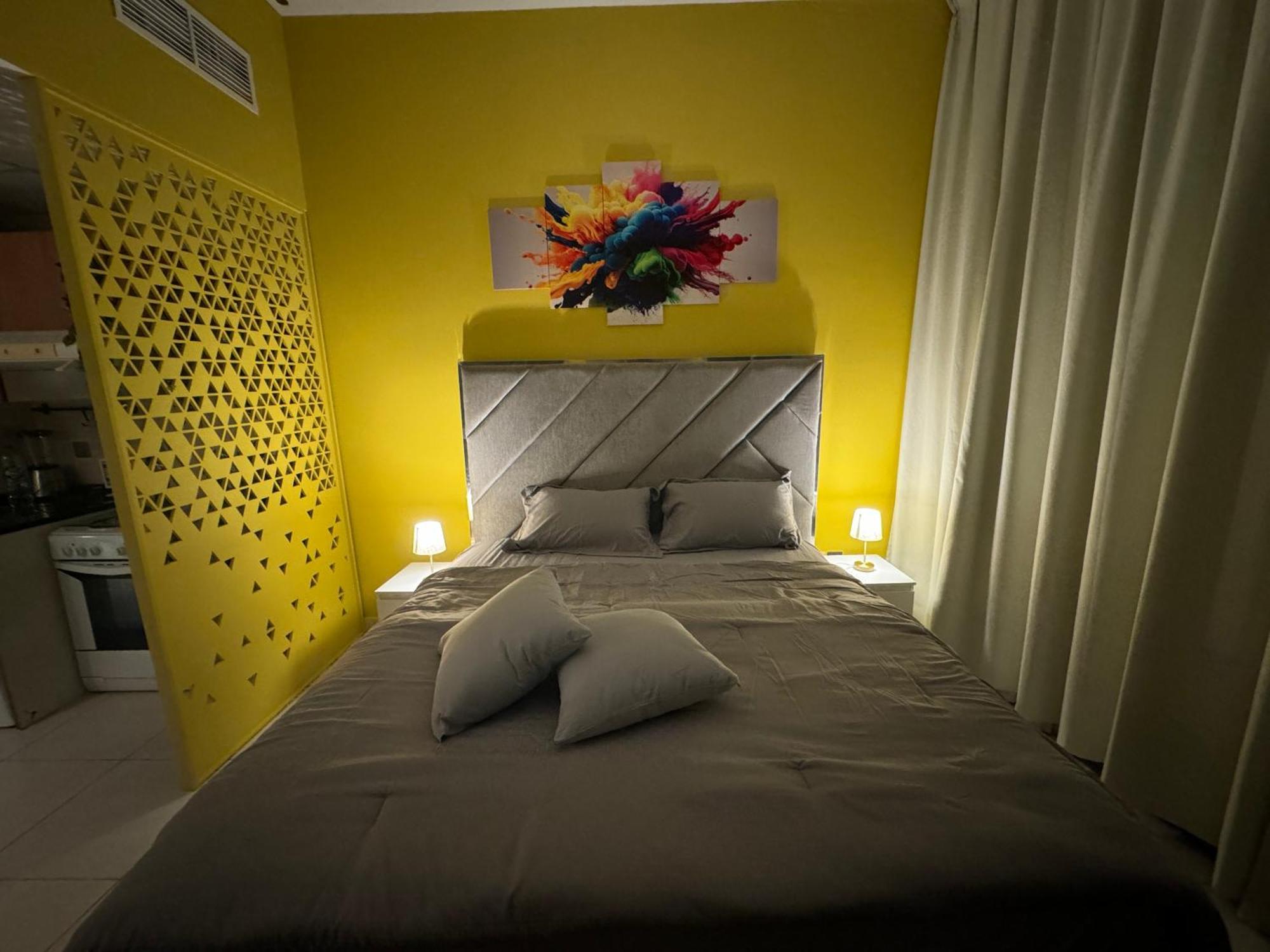 Livincci- Luxury Living Apartment
