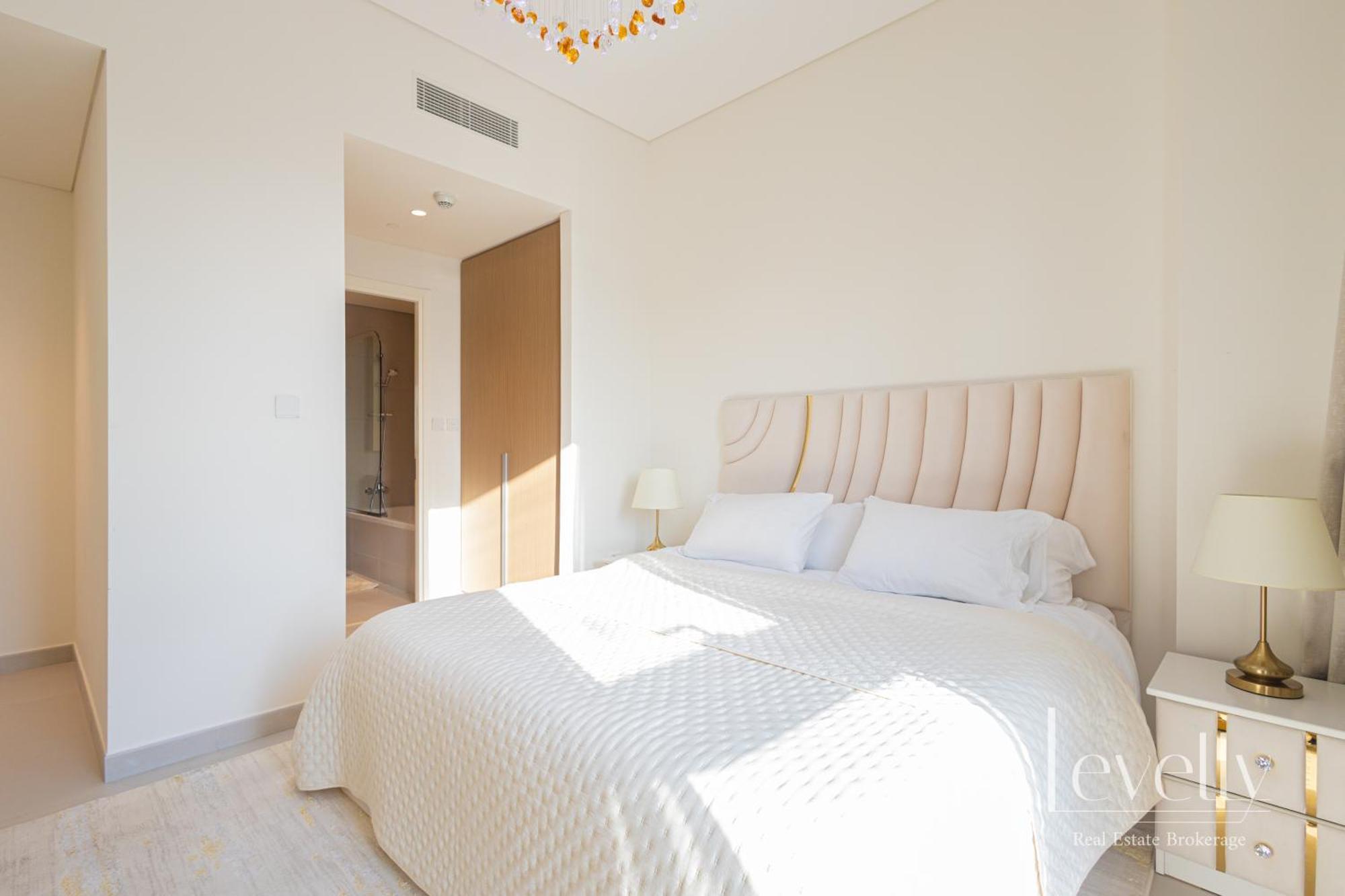 Spacious Modern 2br With Partial Burj Khalifa View *