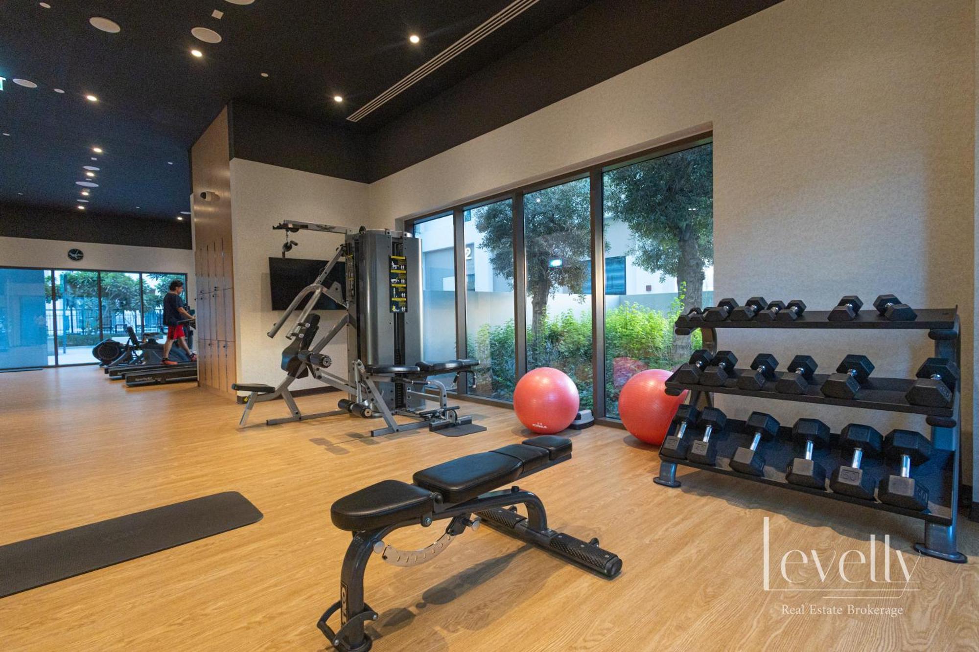 Apartment Spacious Modern 2br With Partial Burj Khalifa View *