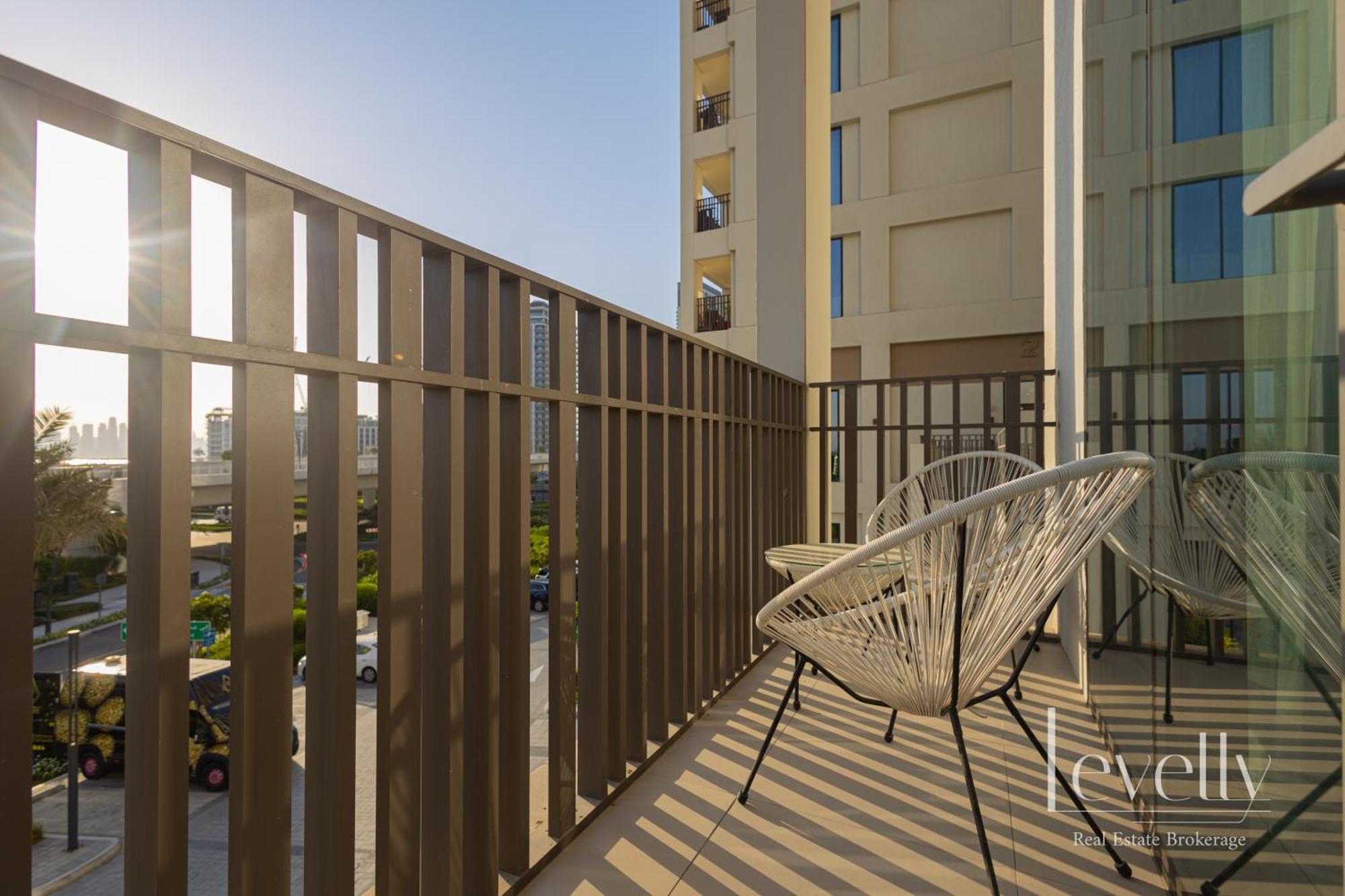 Apartment Spacious Modern 2br With Partial Burj Khalifa View Dubai
