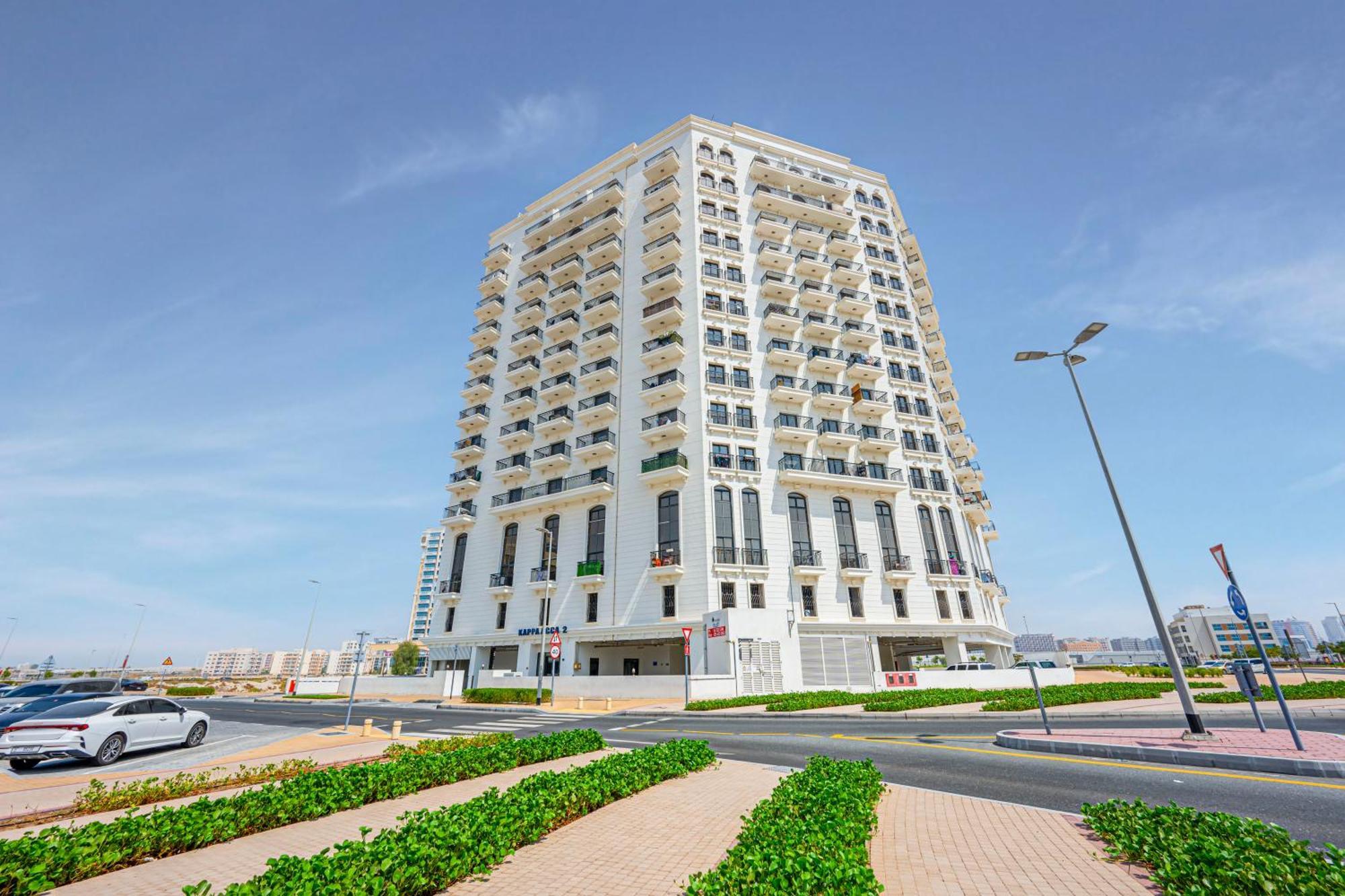 Trendy Dubailand For Stylish Travelers Apartment