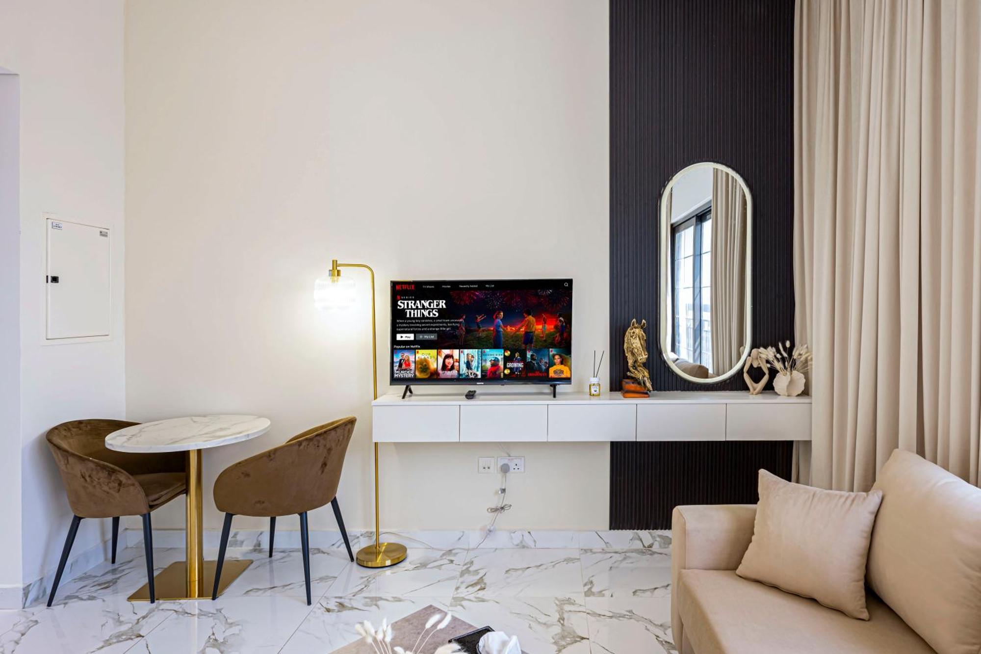 Trendy Dubailand For Stylish Travelers Apartment Dubai