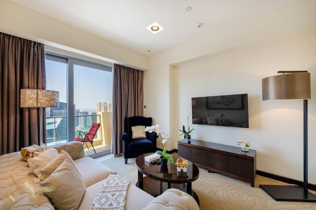 Marco Polo - Chic 1br In Marina Hub, Expansive Balcony Dubai