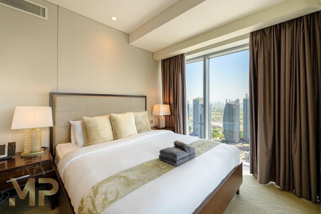 Marco Polo - Chic 1br In Marina Hub, Expansive Balcony Apartment Dubai