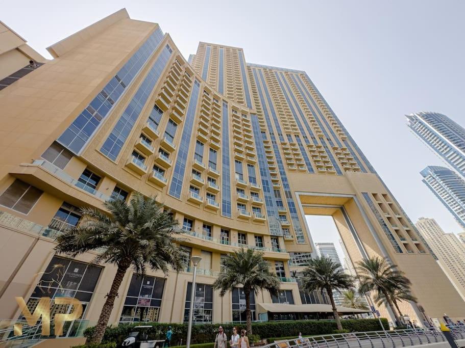 Marco Polo - Chic 1br In Marina Hub, Expansive Balcony *