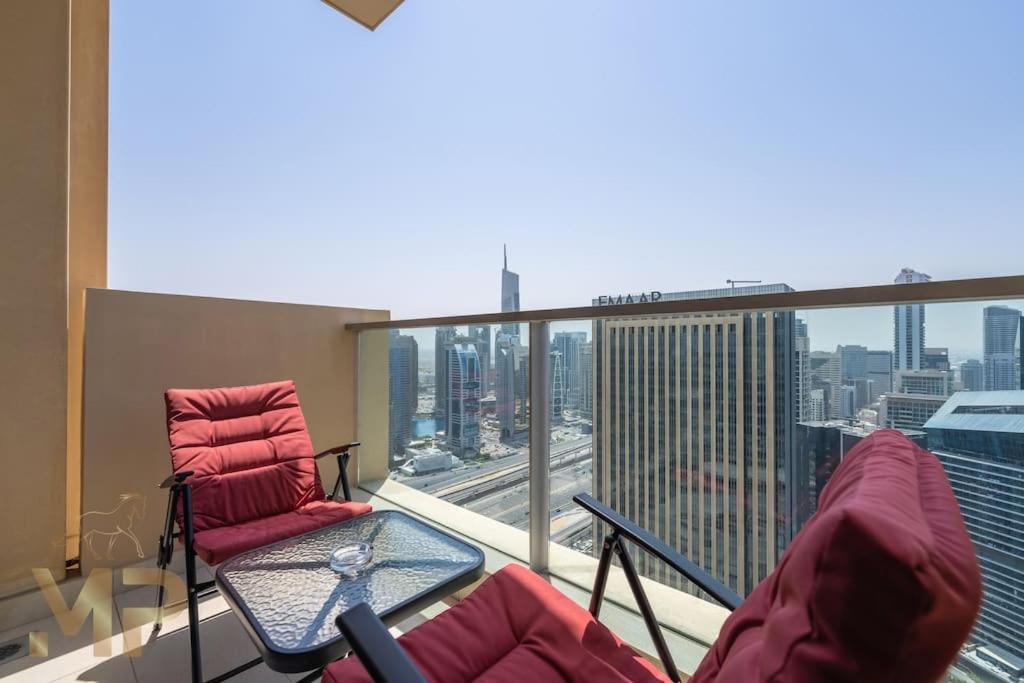Marco Polo - Chic 1br In Marina Hub, Expansive Balcony Apartment *