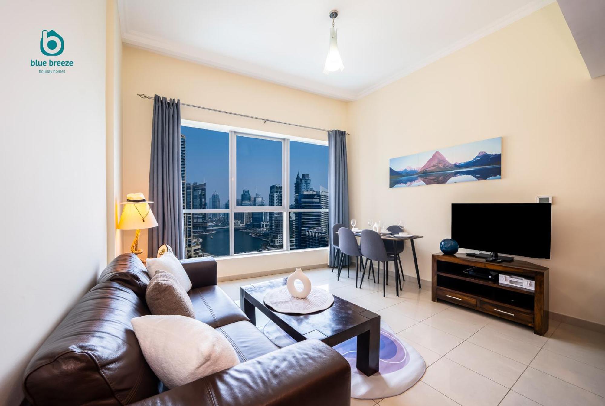 Apartment Blue Breeze - Chic Marina Retreat With Balcony And Canal Views Dubai