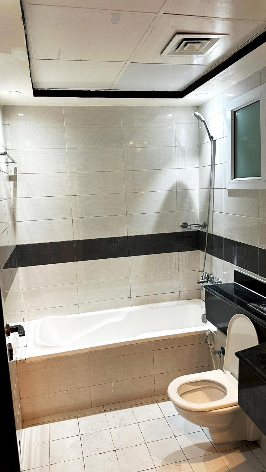 Partition In Al Seef Near Burjuman Metro Homestay Dubai
