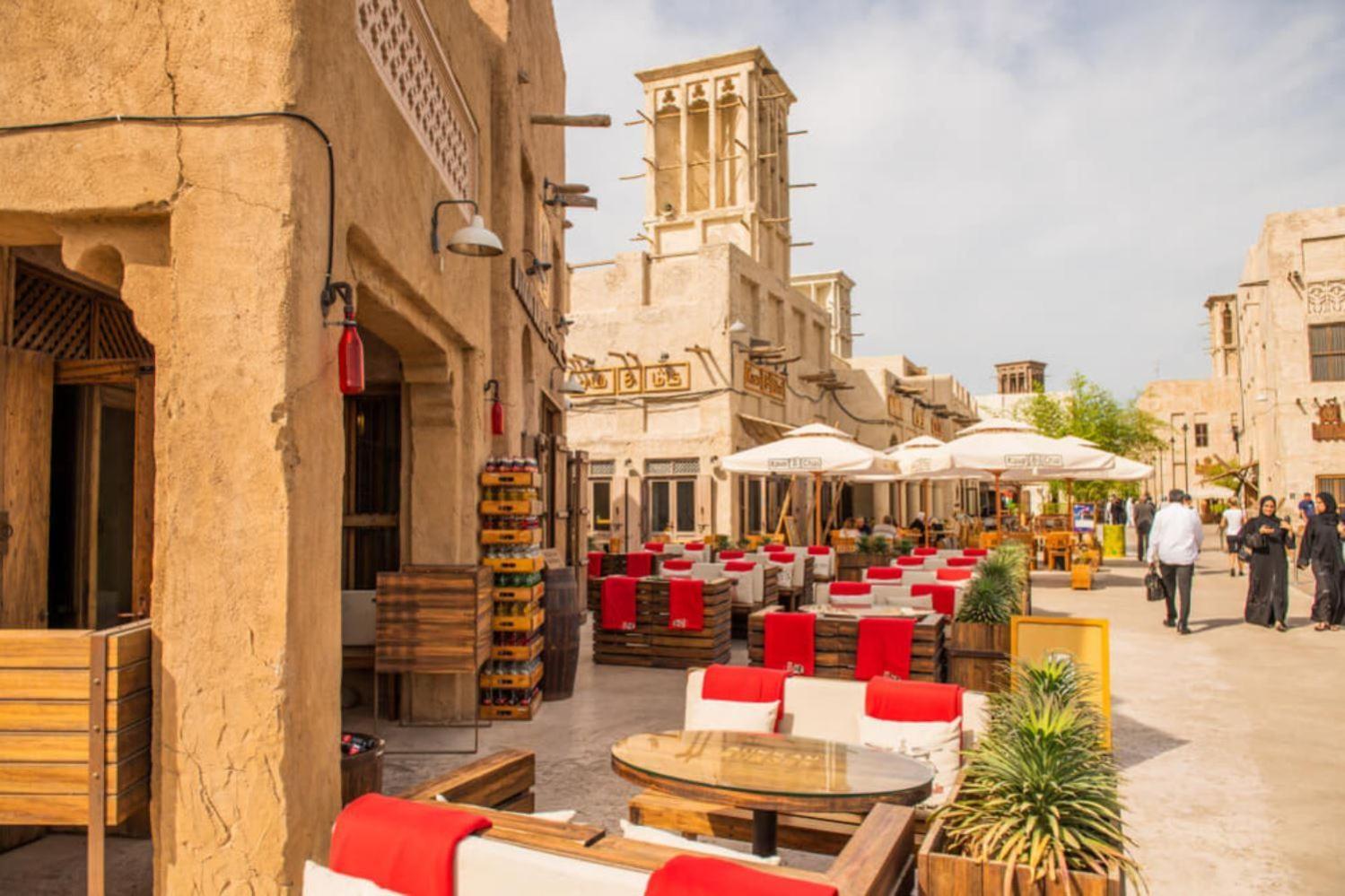 Partition In Al Seef Near Burjuman Metro Homestay Dubai