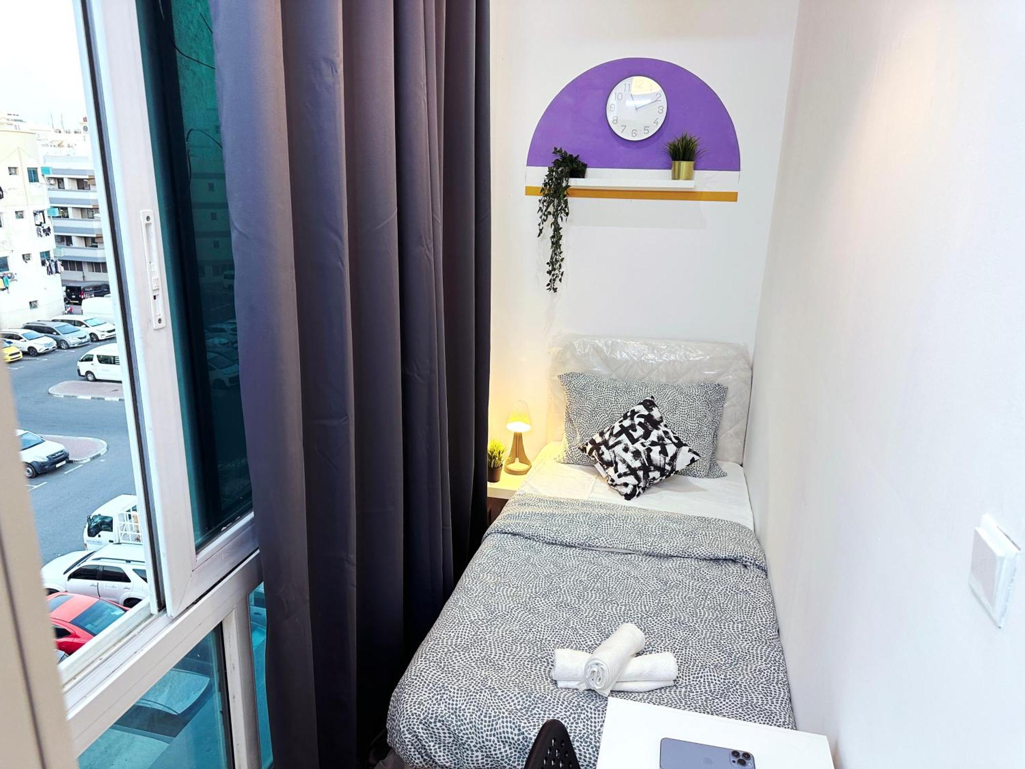 Partition In Al Seef Near Burjuman Metro * Dubai