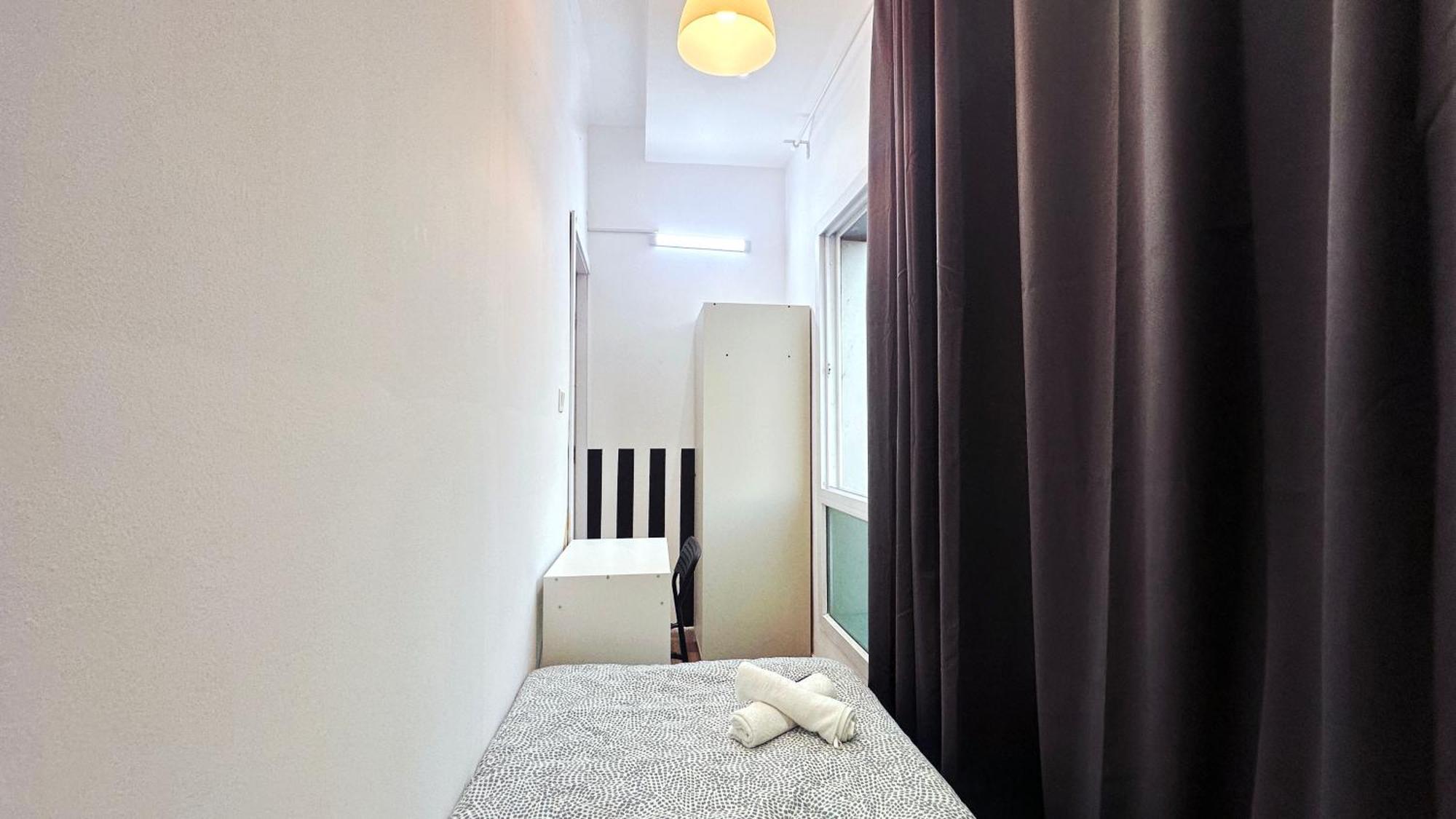 Homestay Partition In Al Seef Near Burjuman Metro