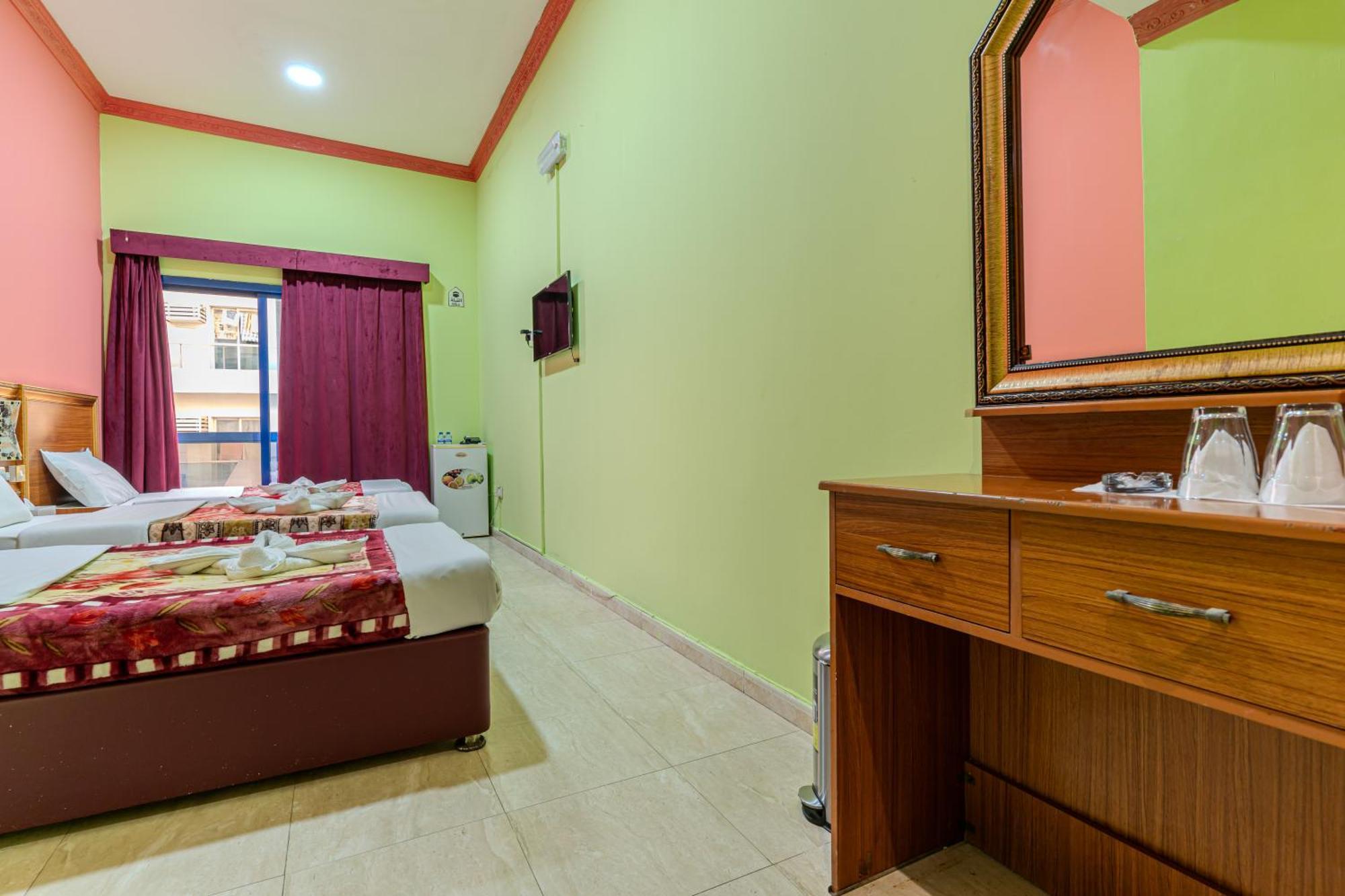 Relax Hotel