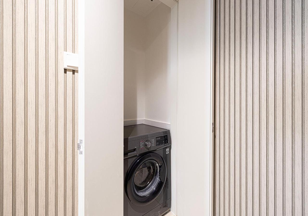 5 Star New Modern Apartment