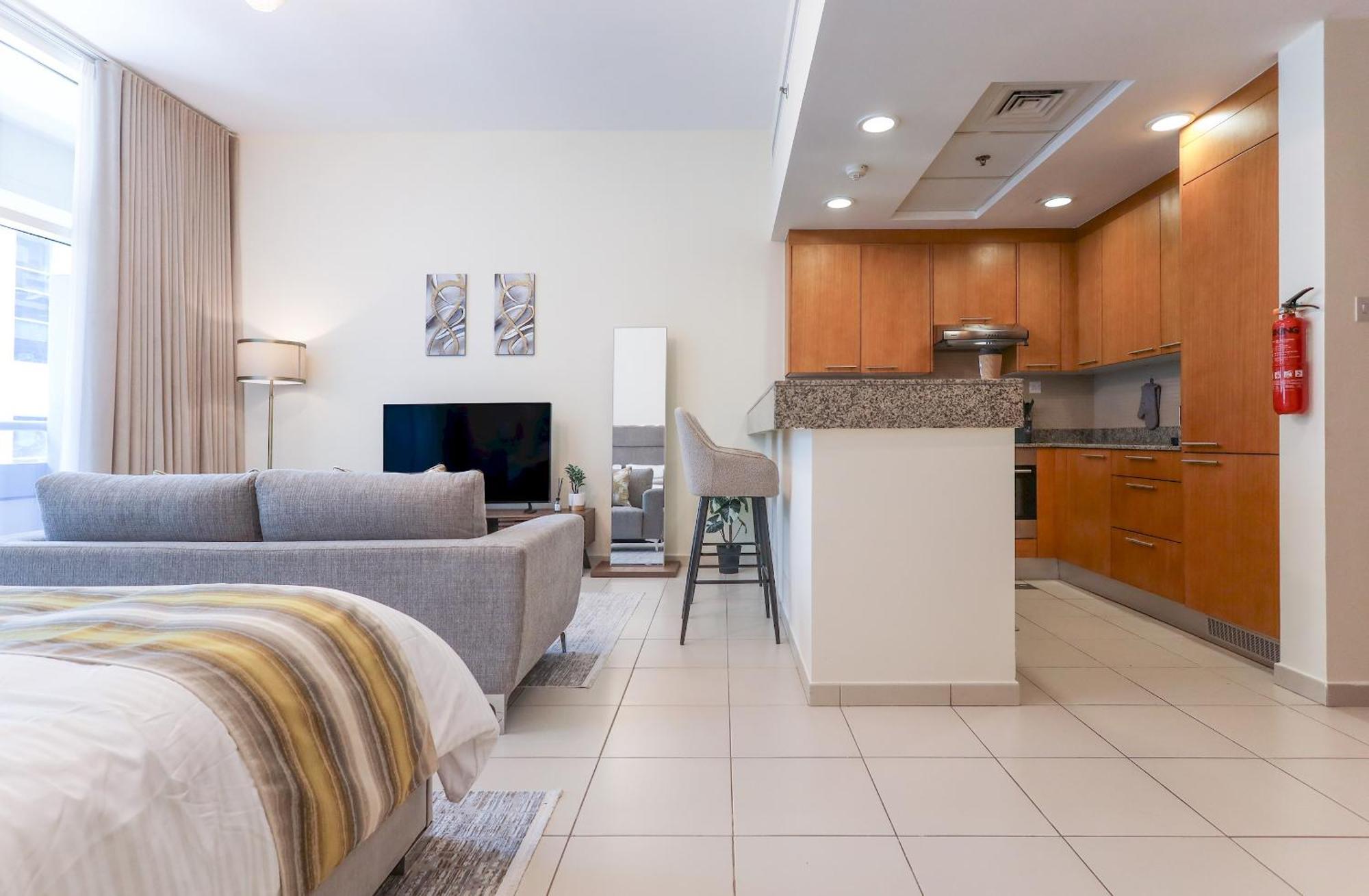 Elite Lux Homes - Modern Elegance In Business Bay *