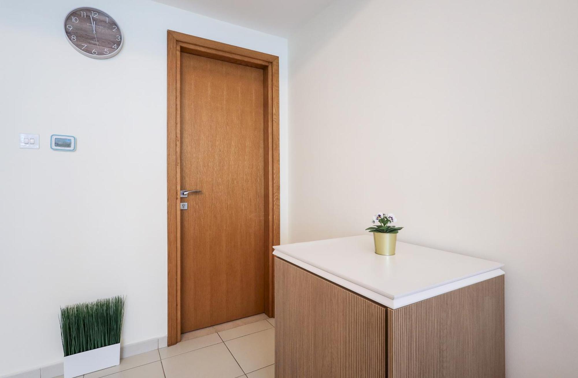 Elite Lux Homes - Modern Elegance In Business Bay *