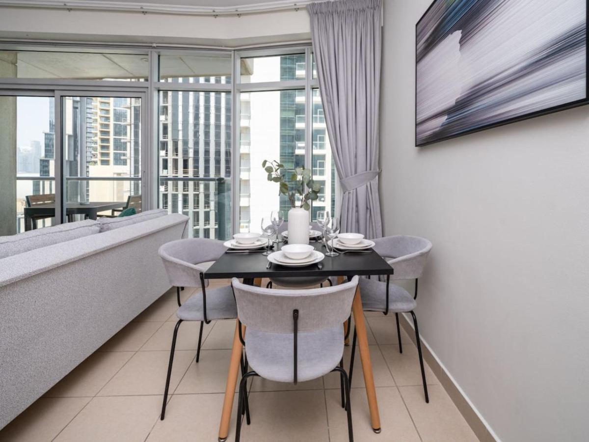 Apartment Downtown 1 Bed With A Pool Side Burj Khalifa View *