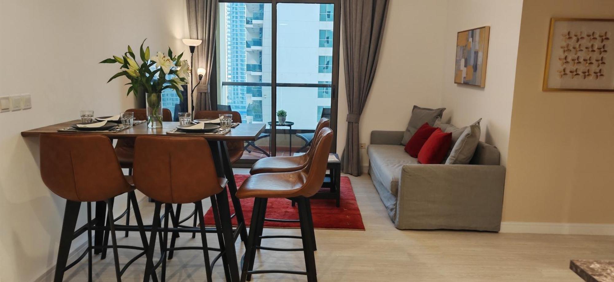 Apartment Marina View Luxury Condo: Spacious 2bd Steps From Jbr *
