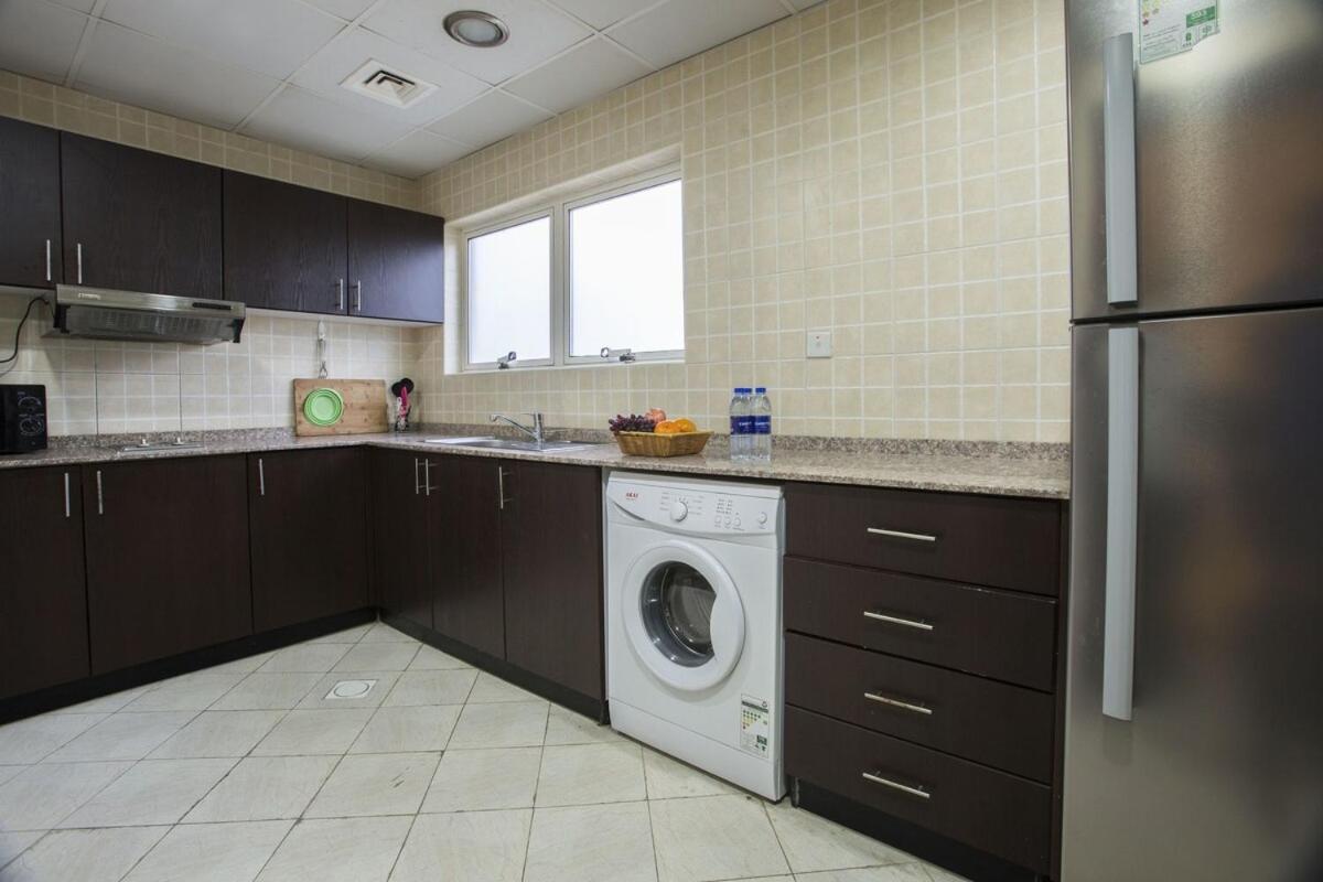 Executive In Barsha 1 Near Moe Metro Dubai