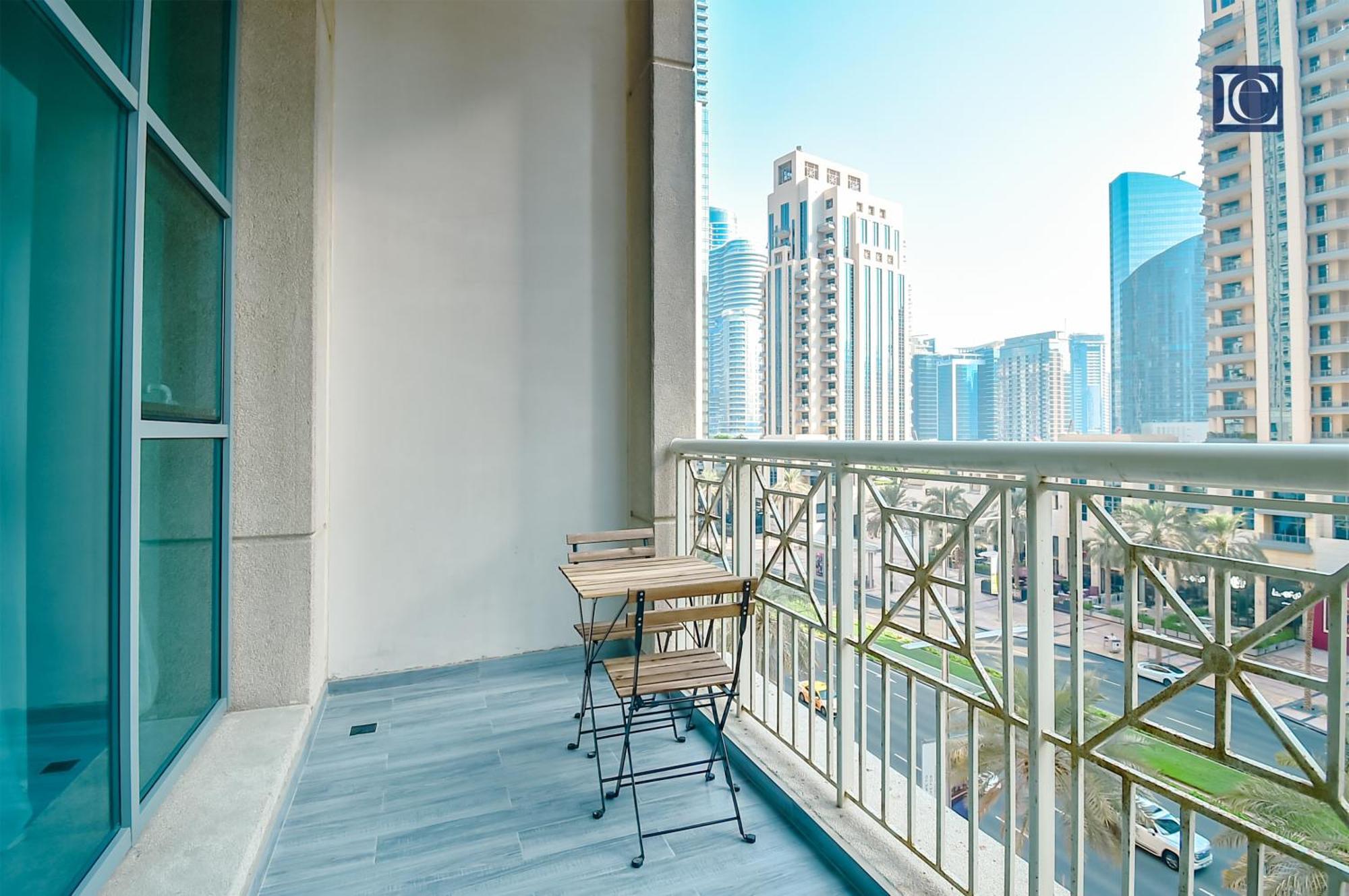 Luxury Escapes - Elegant 3br With 4 Balconies In 29 Blvd Dubai