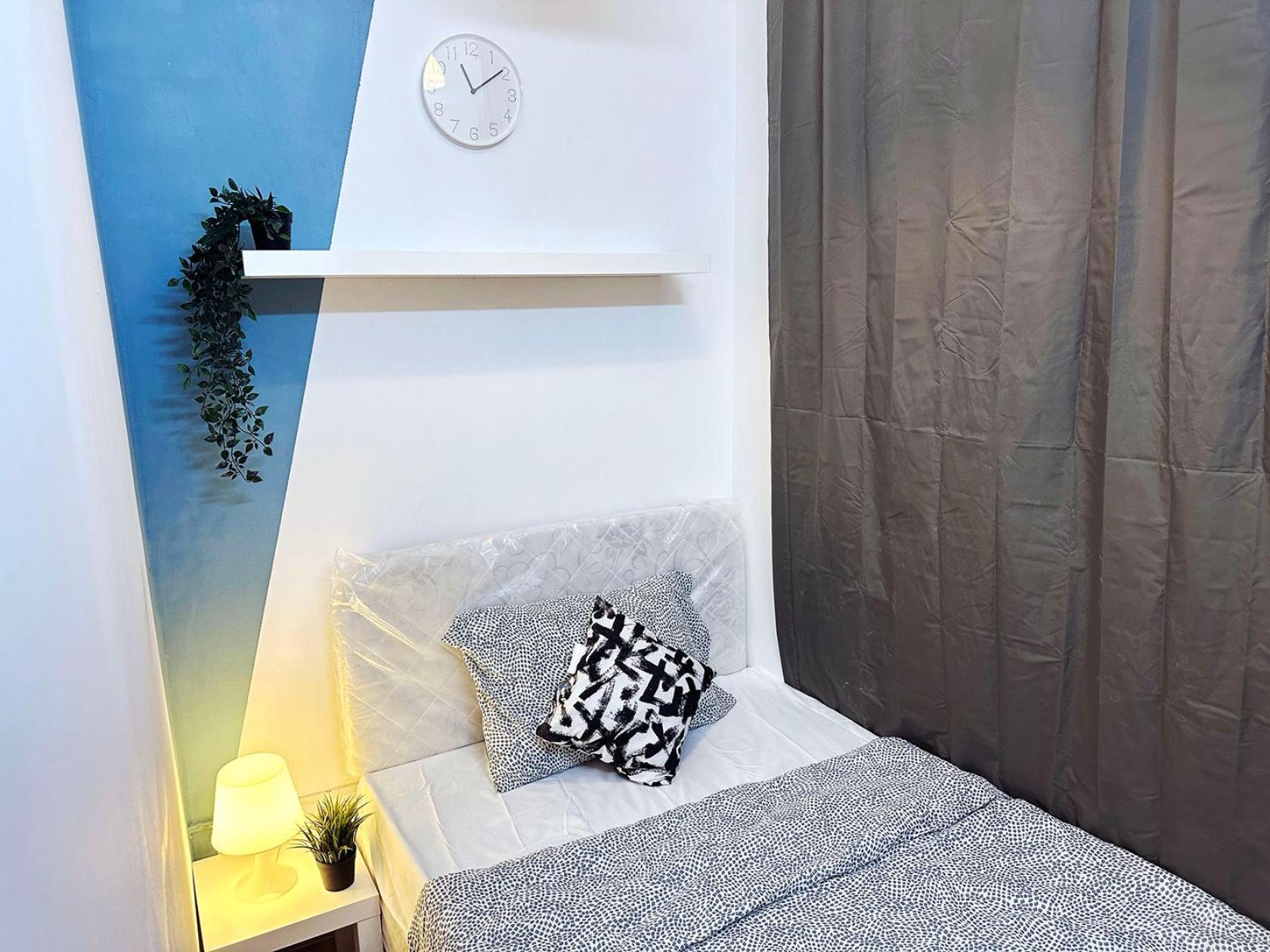 Inspire Partition In Al Seef Near Burjuman Metro Homestay *