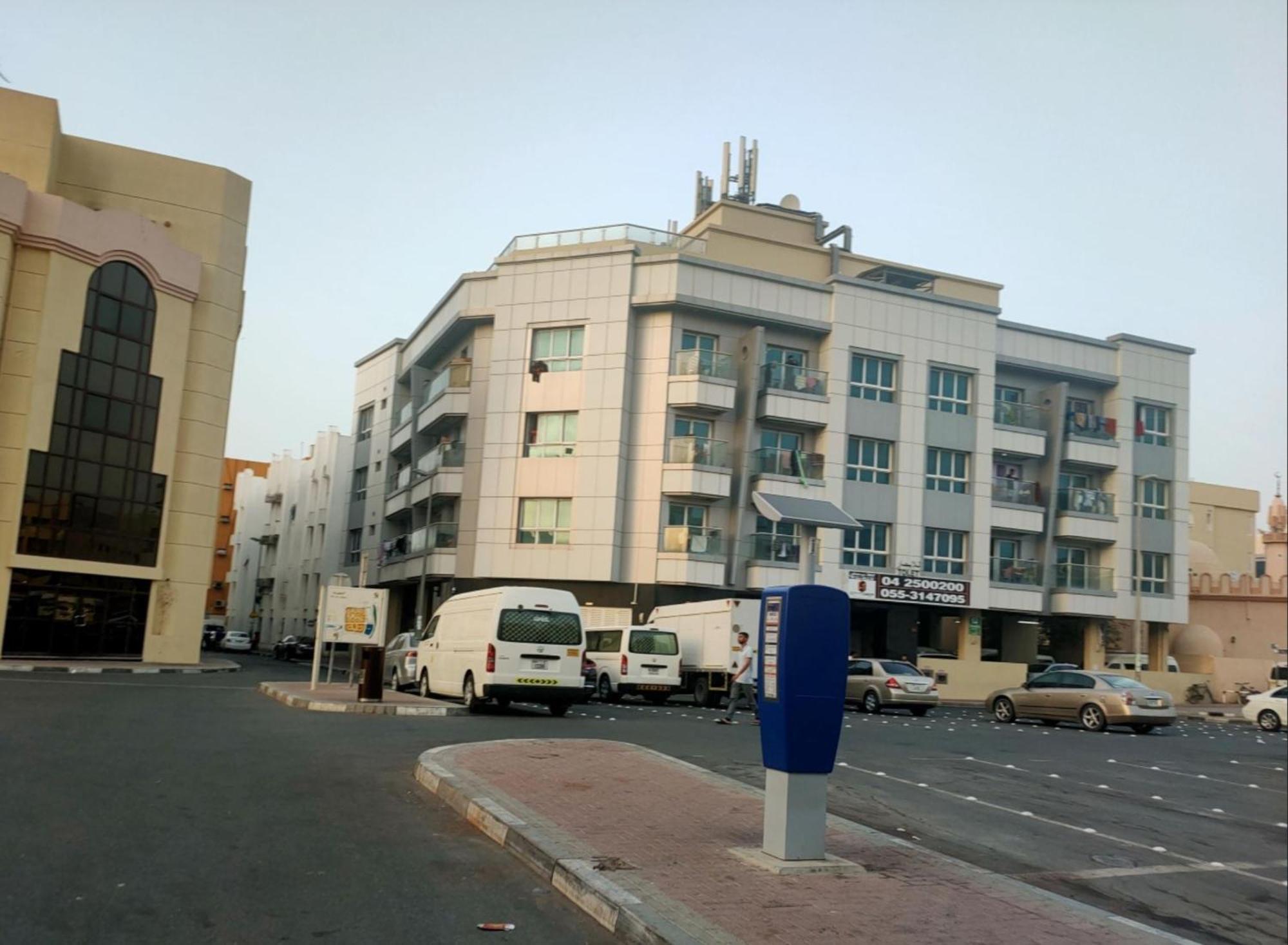 Homestay Inspire Partition In Al Seef Near Burjuman Metro *