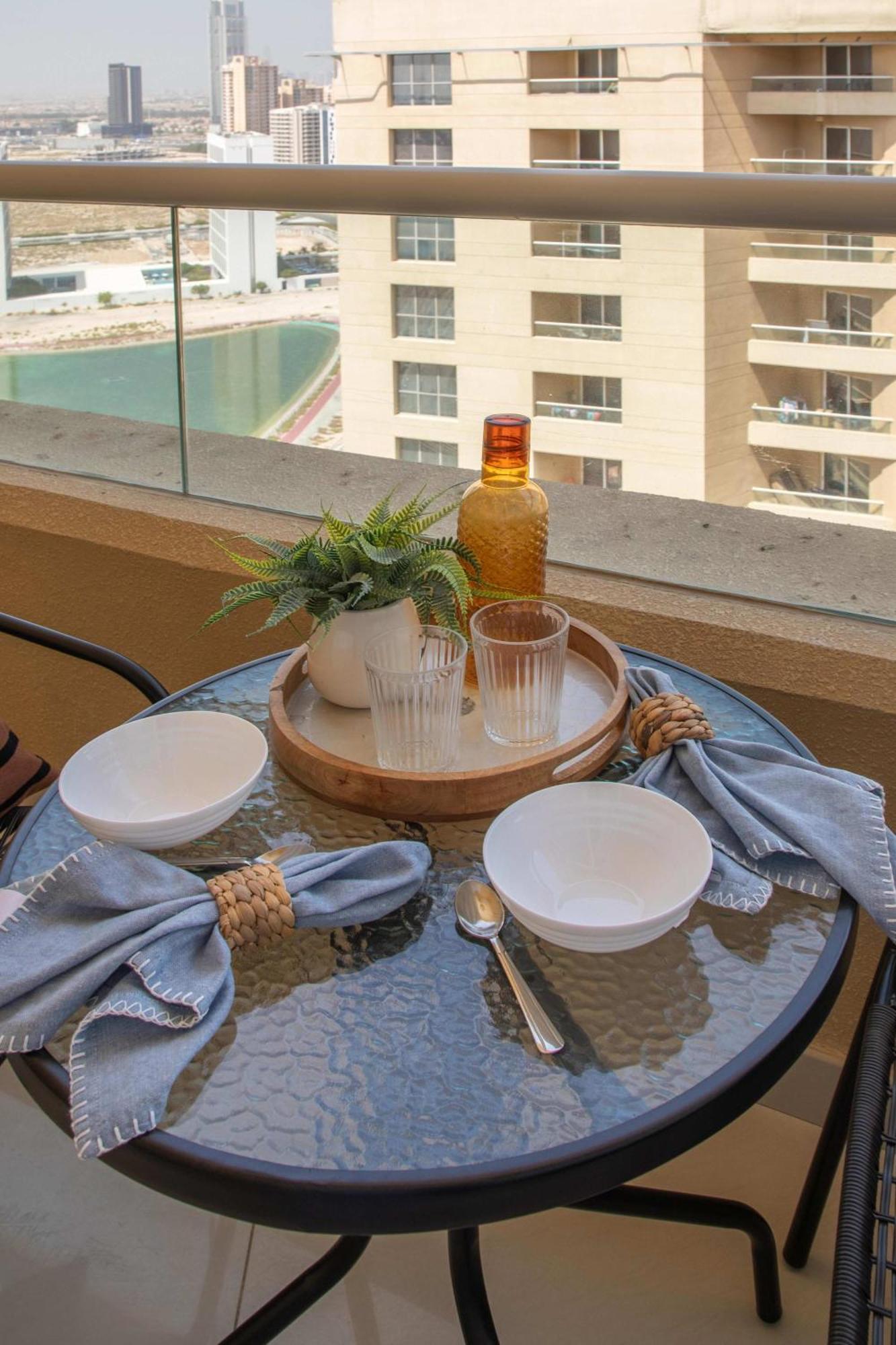 Apartment Frank Porter - Lakeside Tower C *