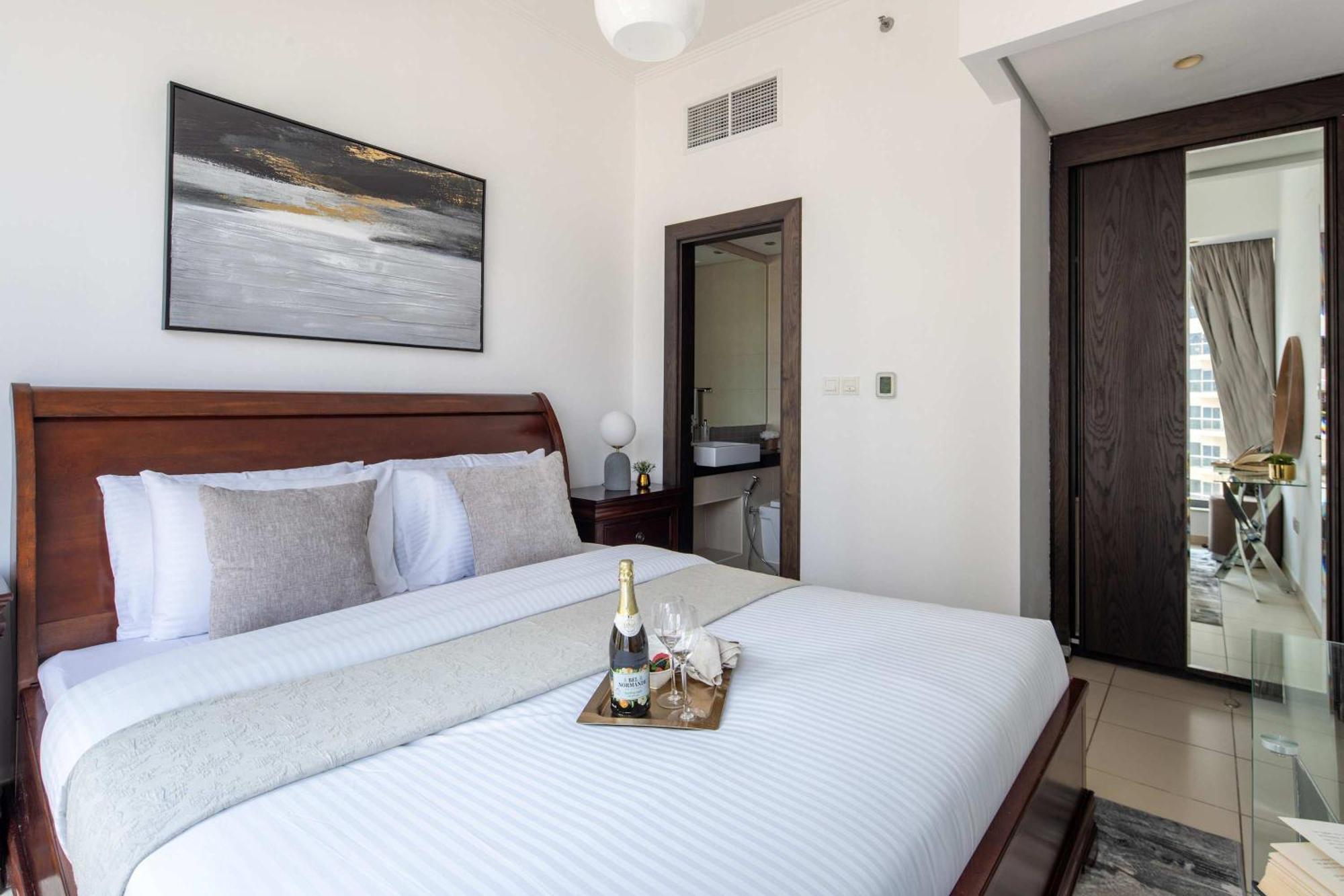 Frank Porter - Silverene Tower B Dubai