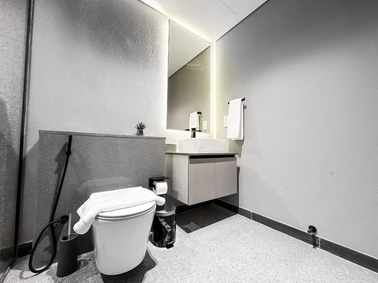 Upgraded 1bdr In Mag 930 , Al Merkadh *