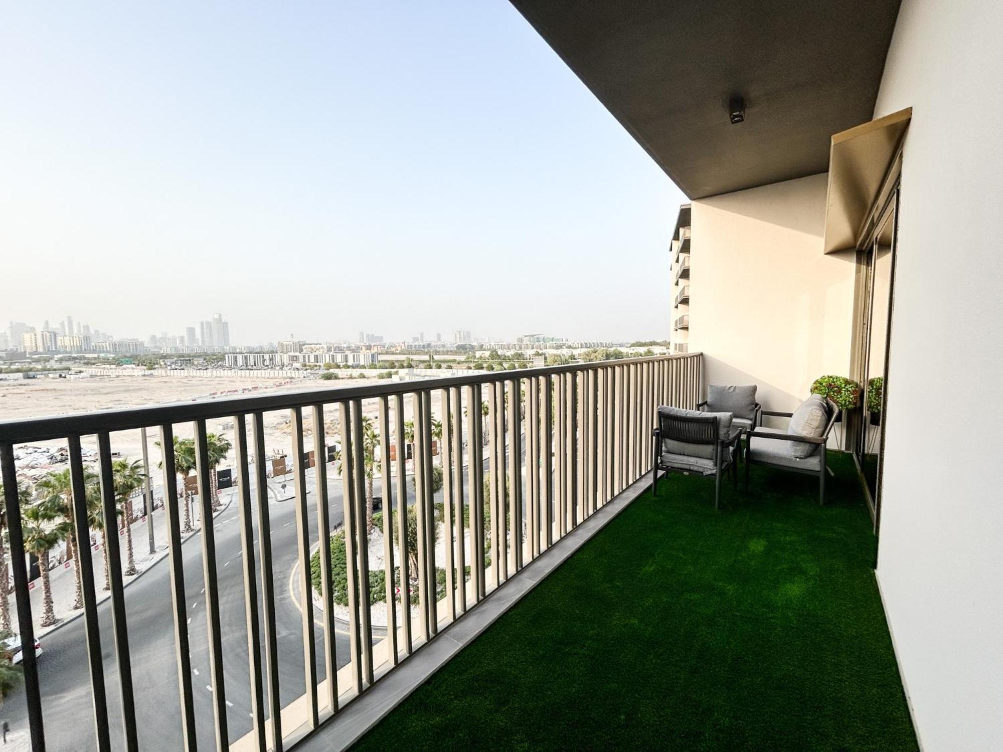 Apartment Upgraded 1bdr In Mag 930 , Al Merkadh Dubai