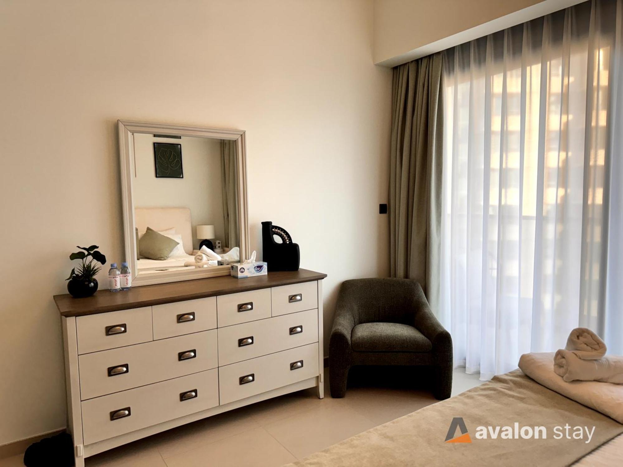 Avalonstay - Luxury 1br In Downtown Dubai-brand New-burj Khalifa & Fountain Views From Pool Apartment