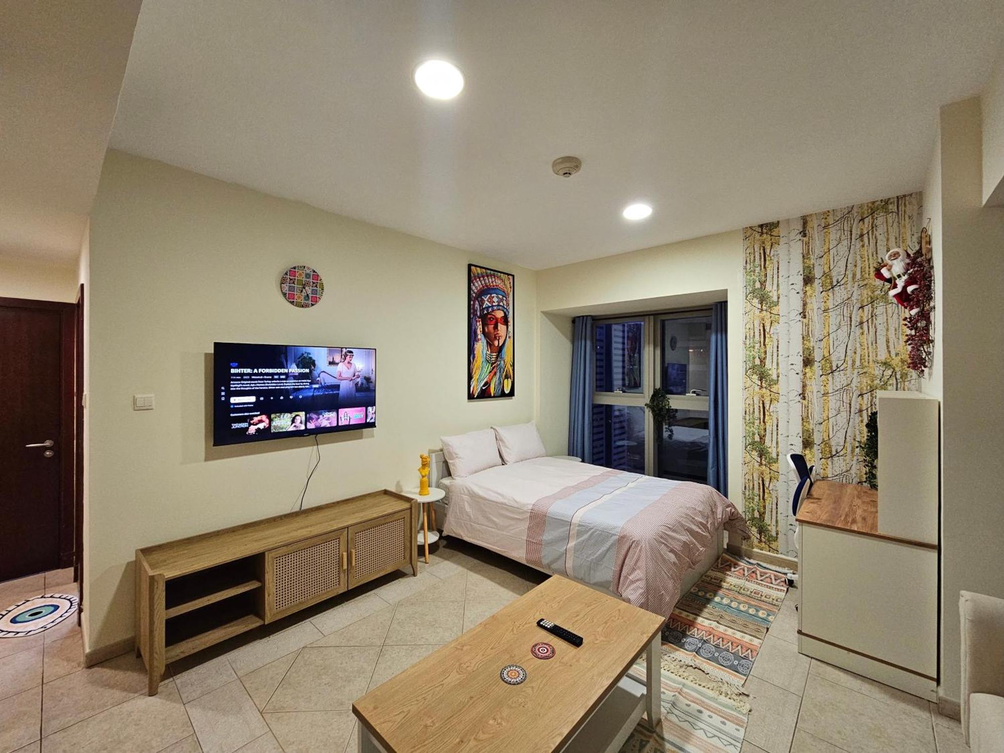 Homestay Super Host At Highest Residential Tower In The World, Private In A Shared