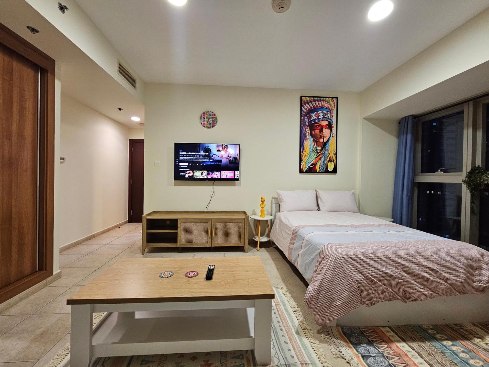 Homestay Super Host At Highest Residential Tower In The World, Private In A Shared Dubai