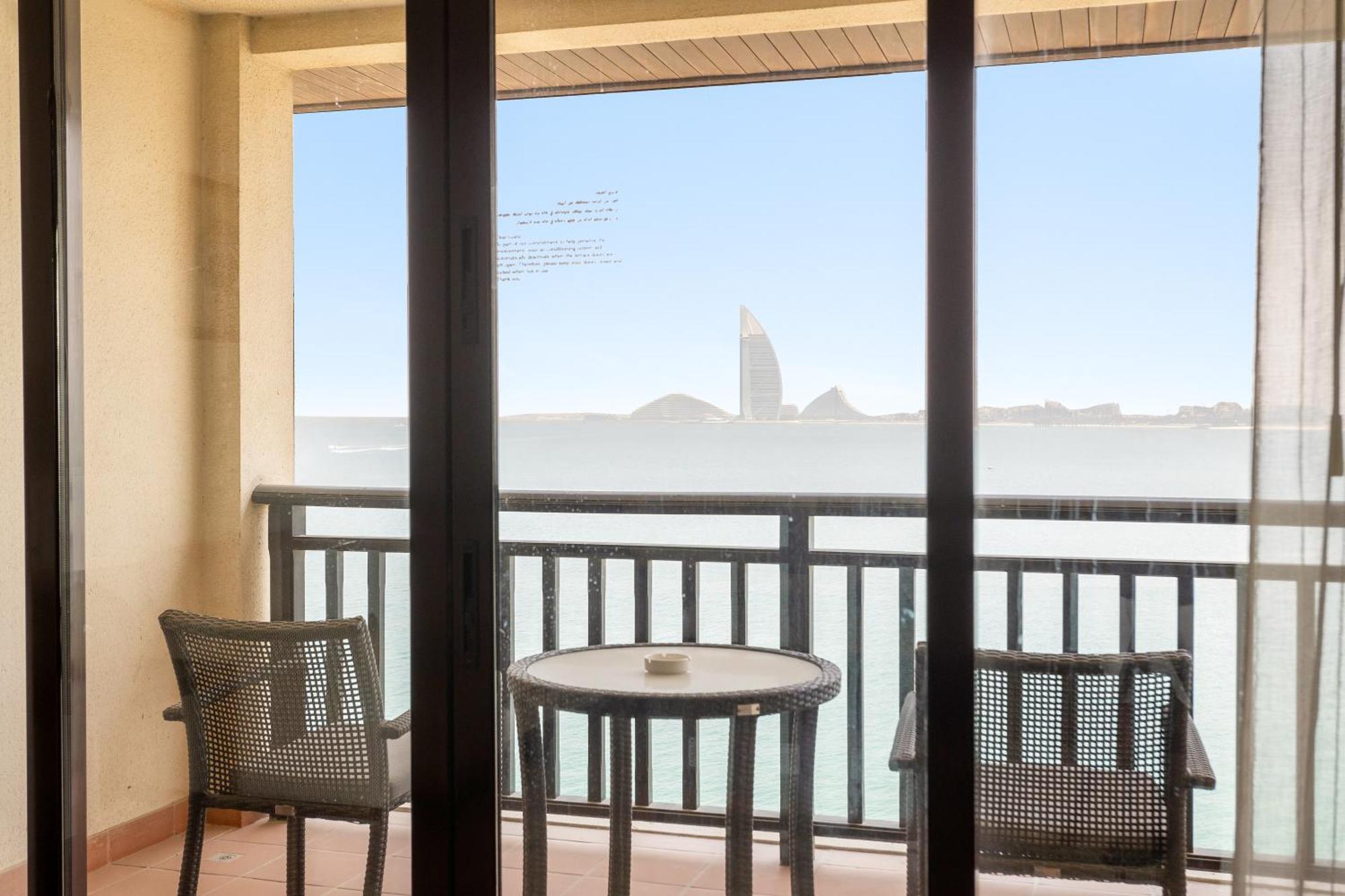 Lux Mina 1 Bhk In Palm Jumeirah With Sea View And Private Beach Apartment Dubai