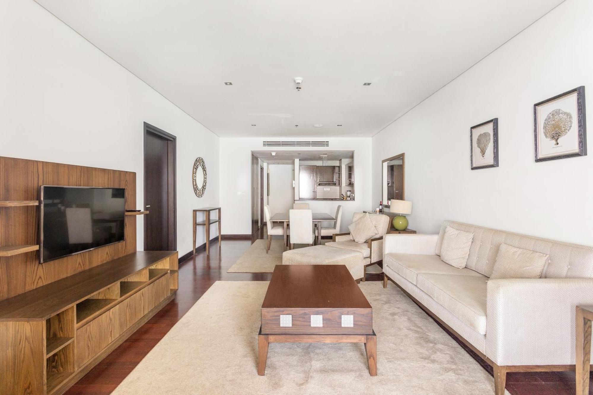 Lux Mina 1 Bhk In Palm Jumeirah With Sea View And Private Beach