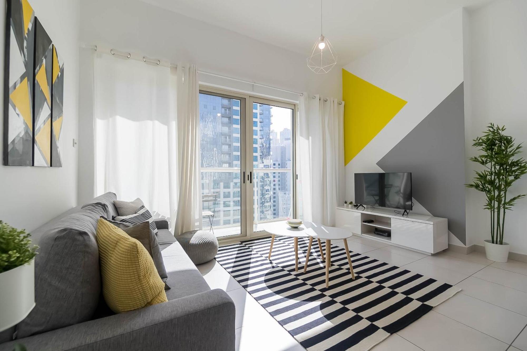 Apartment Inviting 1br In Marina