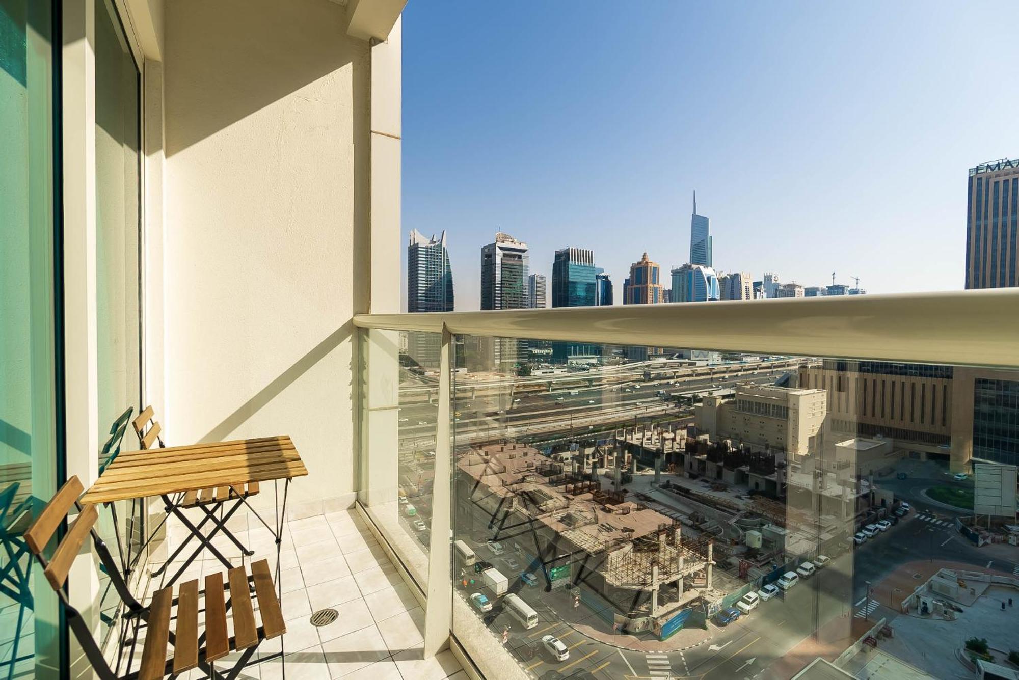 Inviting 1br In Marina Apartment *