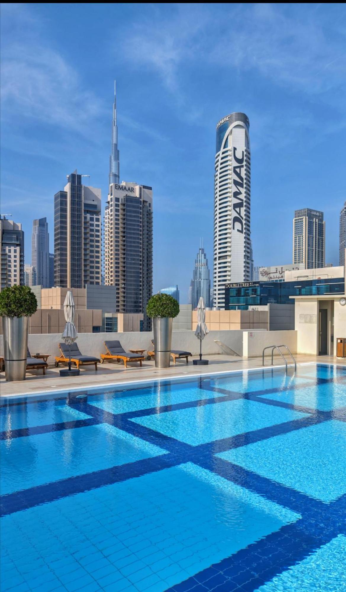 Feral Homes With Burj Khalifa View Apartment *